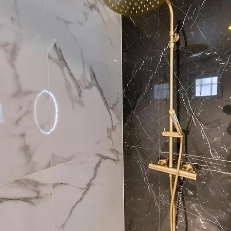 아파트 Charme Royal - Louis Xv - Metro 13