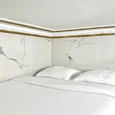 Charme Royal - Louis Xv - Metro 13 * Παρίσι